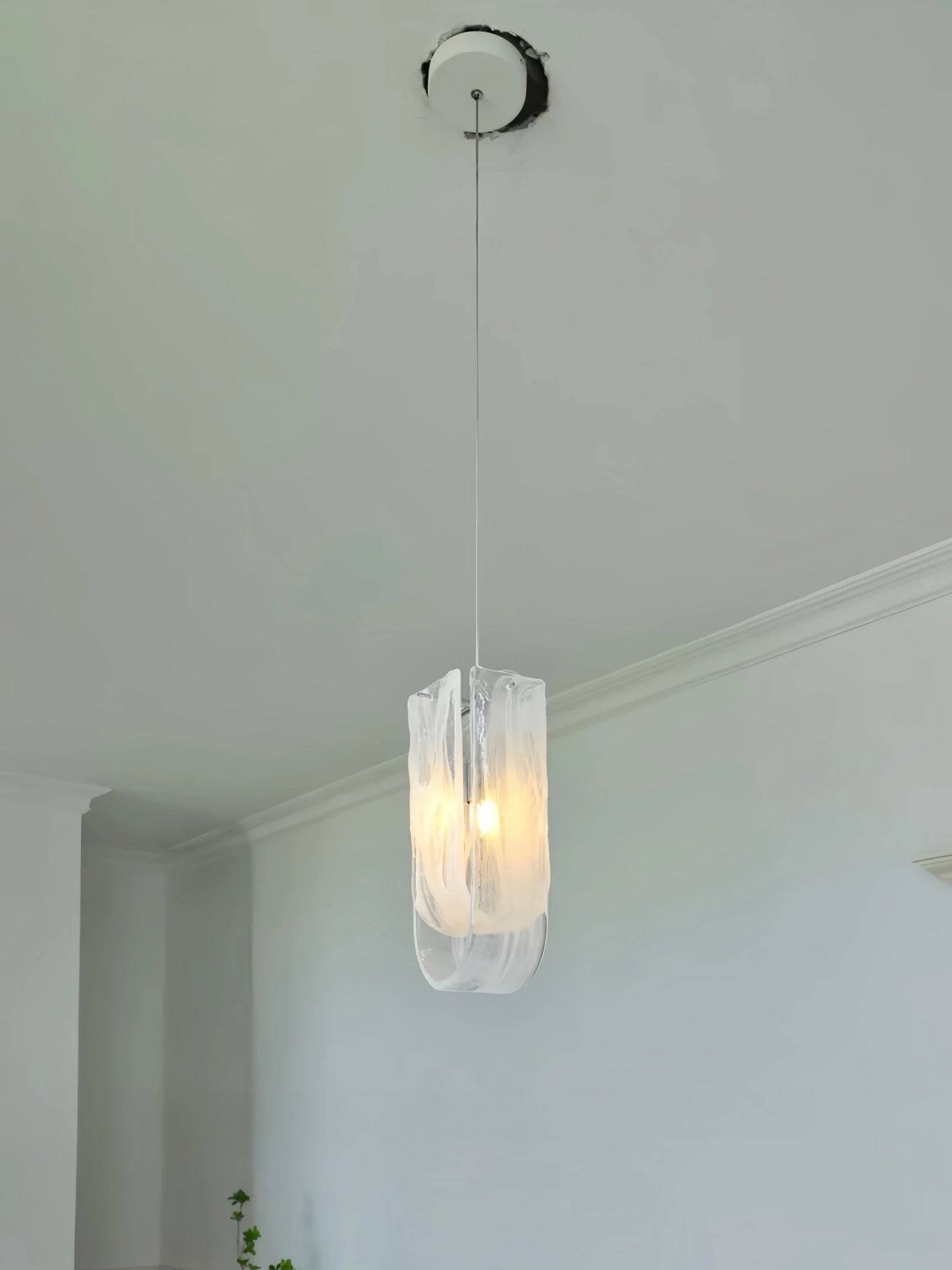 Postmodern Cloud Glass Hanging Light Indoor Art Decor Chandelier Dining Table Pendant Light Bedroom Parlor Cafe Warm Droplights