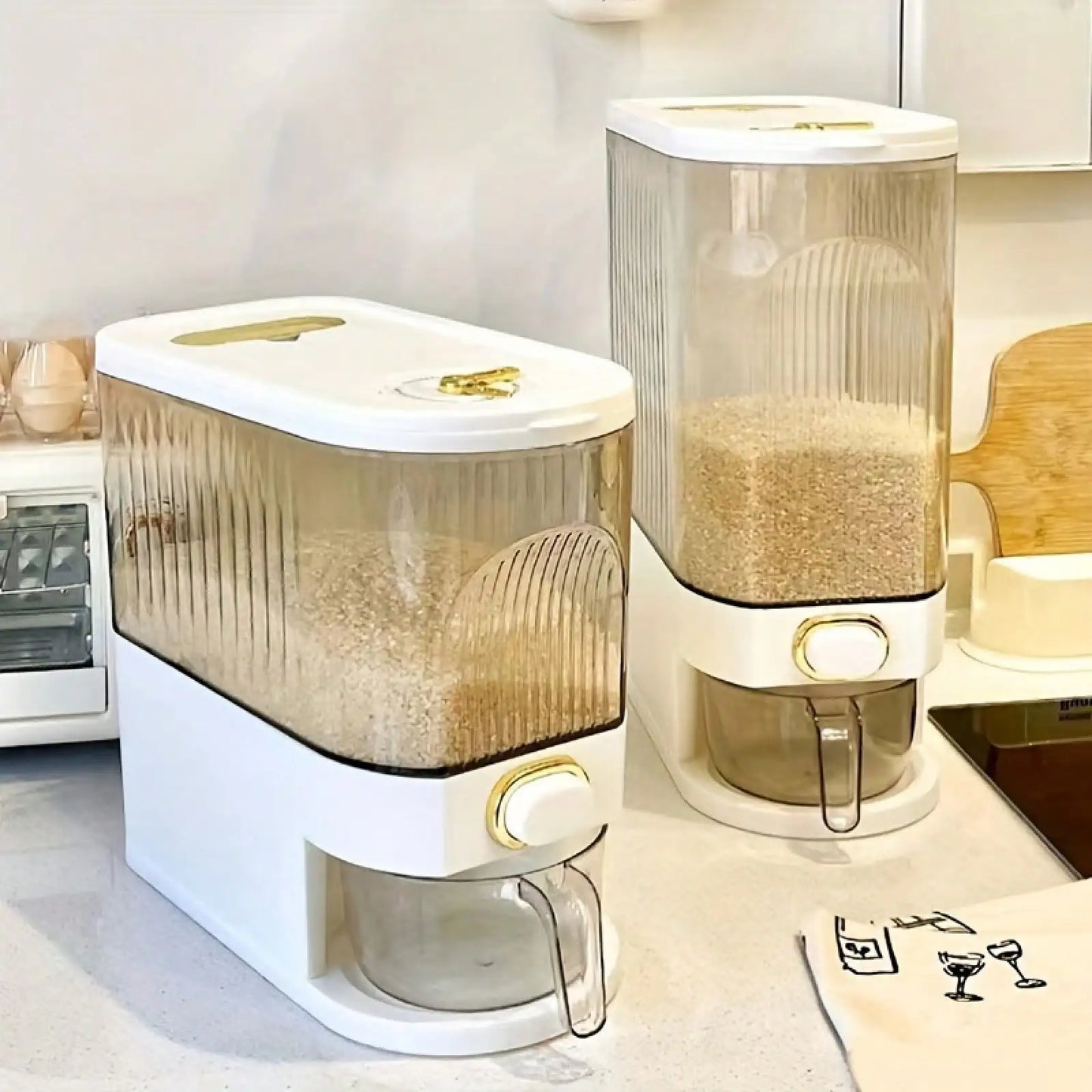 Rotating Rice Dispenser with Divider for Kitchen Organization