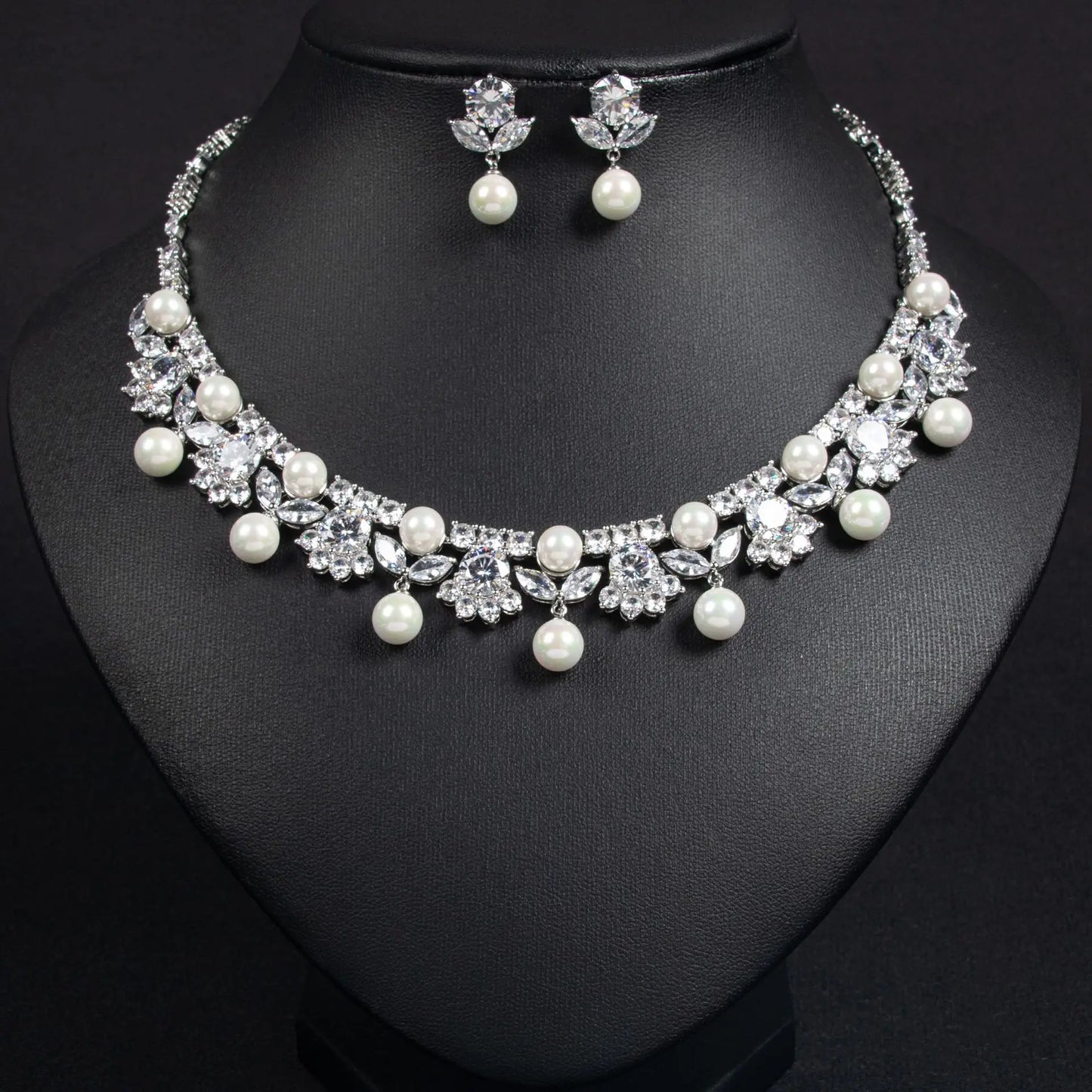 HIBRIDE Pearl Zirconia Ladies Jewelry Necklace Earrings Set