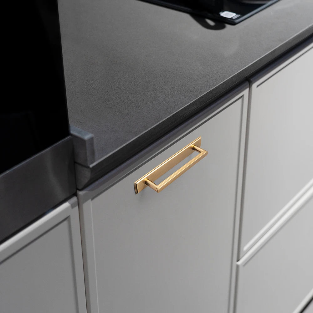 Antique Brass Handle with Backboard Vintage Cover Up Furniture Handle Drawer Cupboard Bar Pull Handle for Home