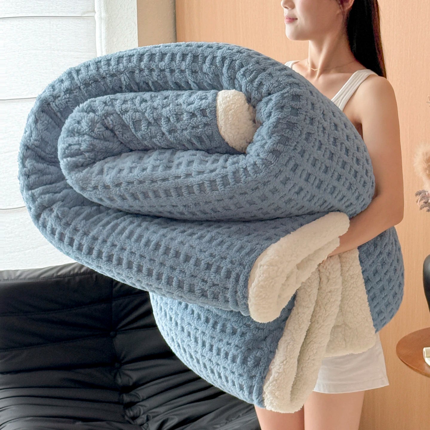 Spring Autumn Thick Warm Fleece Blanket Double Layer Artificial Lambswool Throws Blankets for Sofa or Bed Queen Double Comforter