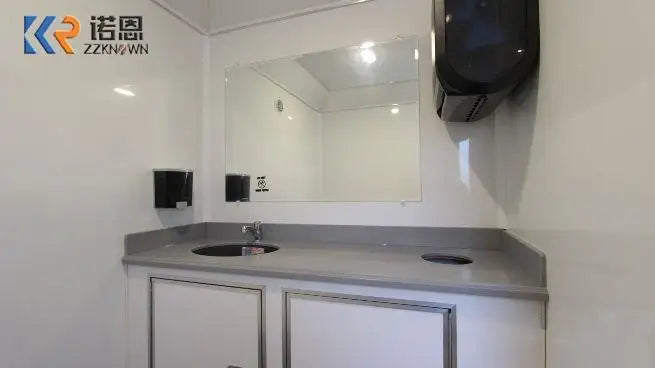 Single Station Mobile Portable Toilet Trailer Camping VIP Luxury Restroom Trailer Prefab Houses