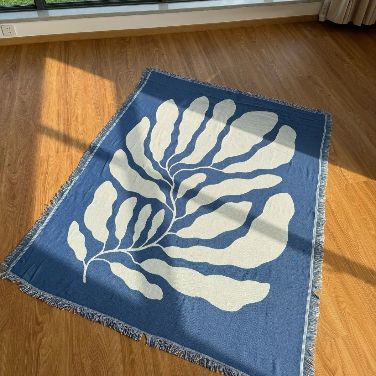 Casual Throw Blankets With Tassels Carpet Sofa Leisure Carpet Tapestry Sofa Blanket Wall Hanging Room Decoration Blue Carpet