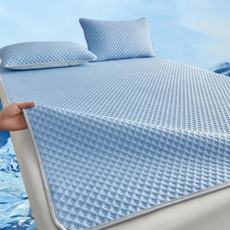 Summer Cooling Mattress Breathable Skin-friendly Ice Silk Bed Mat Pad Washable Smooth Air Condition Cushion 90/120/150/180*200cm