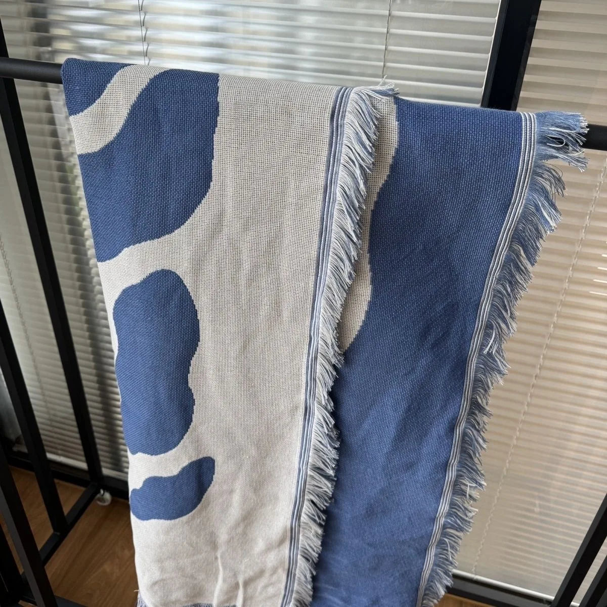 Casual Throw Blankets With Tassels Carpet Sofa Leisure Carpet Tapestry Sofa Blanket Wall Hanging Room Decoration Blue Carpet