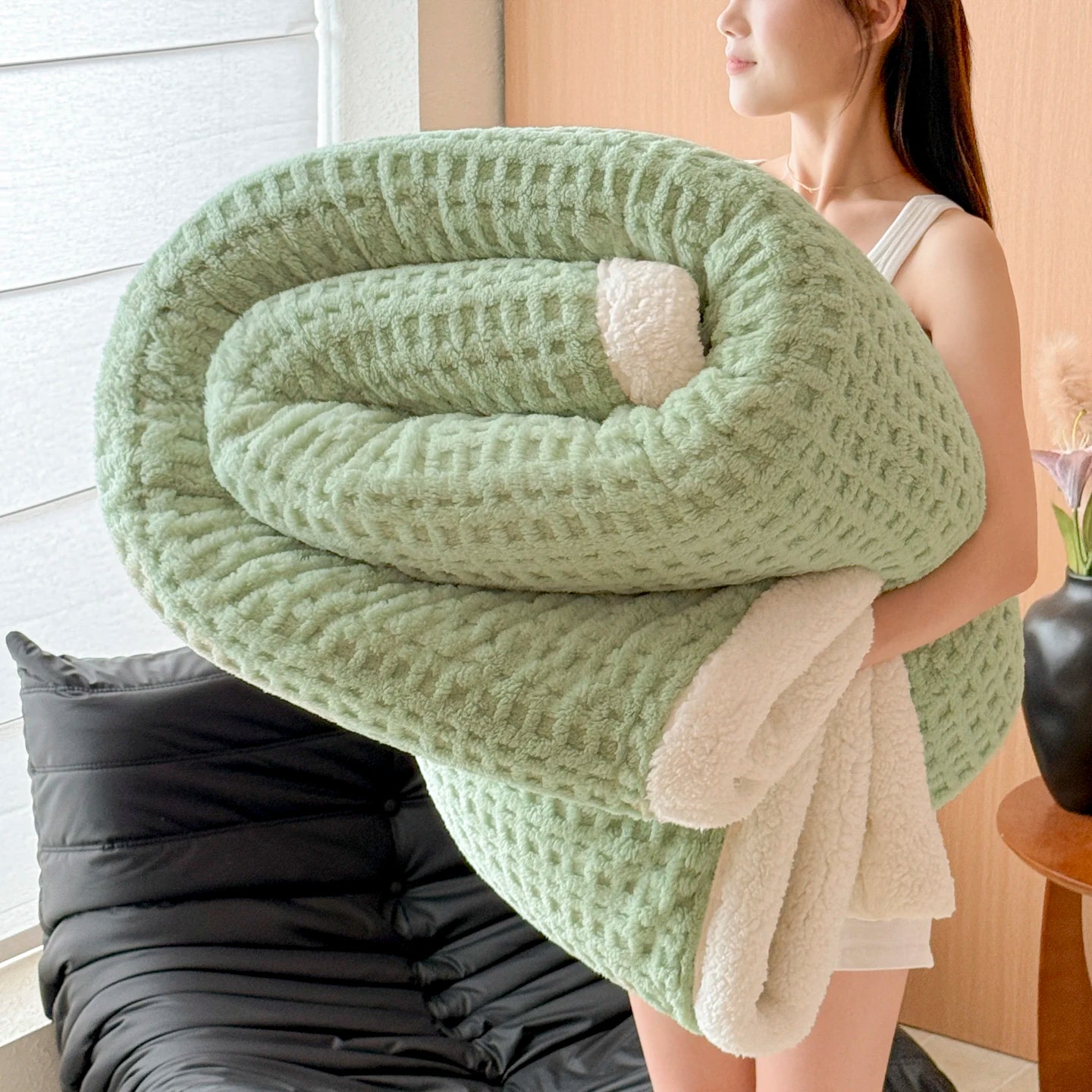 Spring Autumn Thick Warm Fleece Blanket Double Layer Artificial Lambswool Throws Blankets for Sofa or Bed Queen Double Comforter