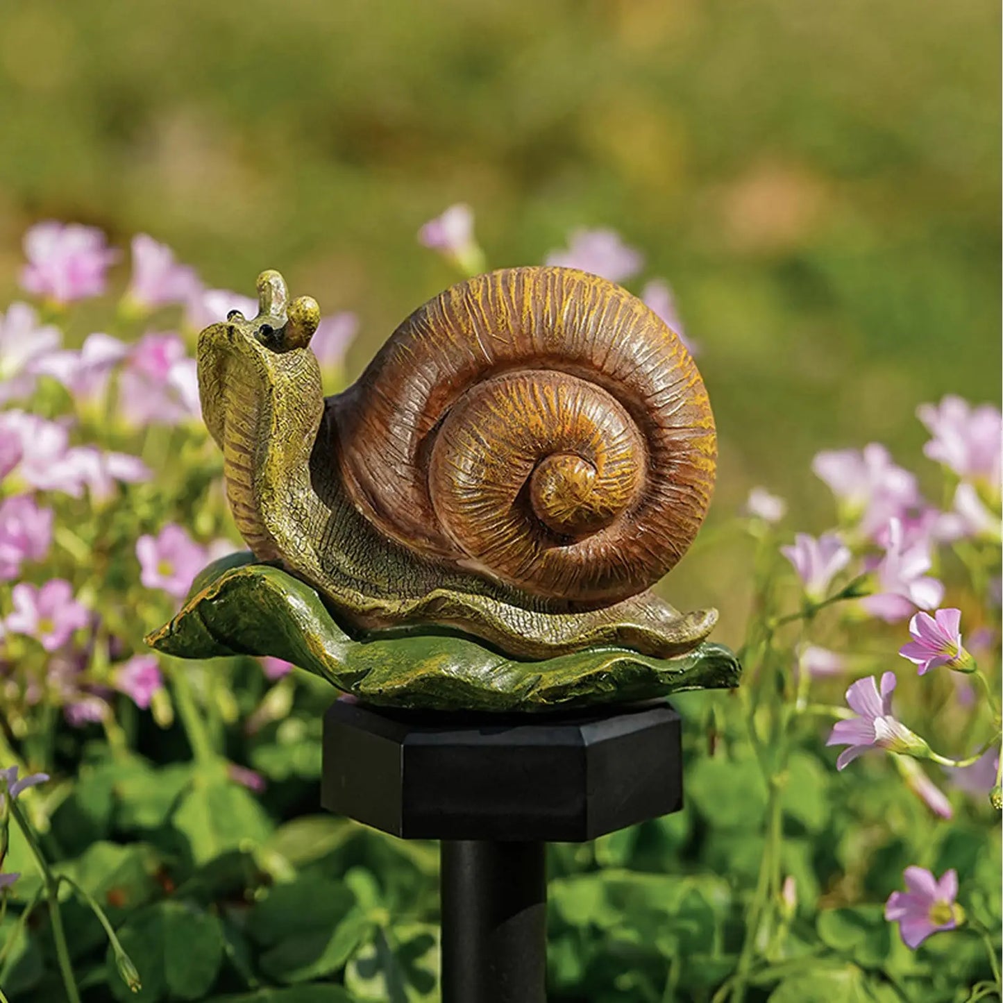 Cute Solar Powered Animal Statue LED Light Resin Frog Snail Figurine Waterproof Ornaments for Landscape Yard Garden Art Decor